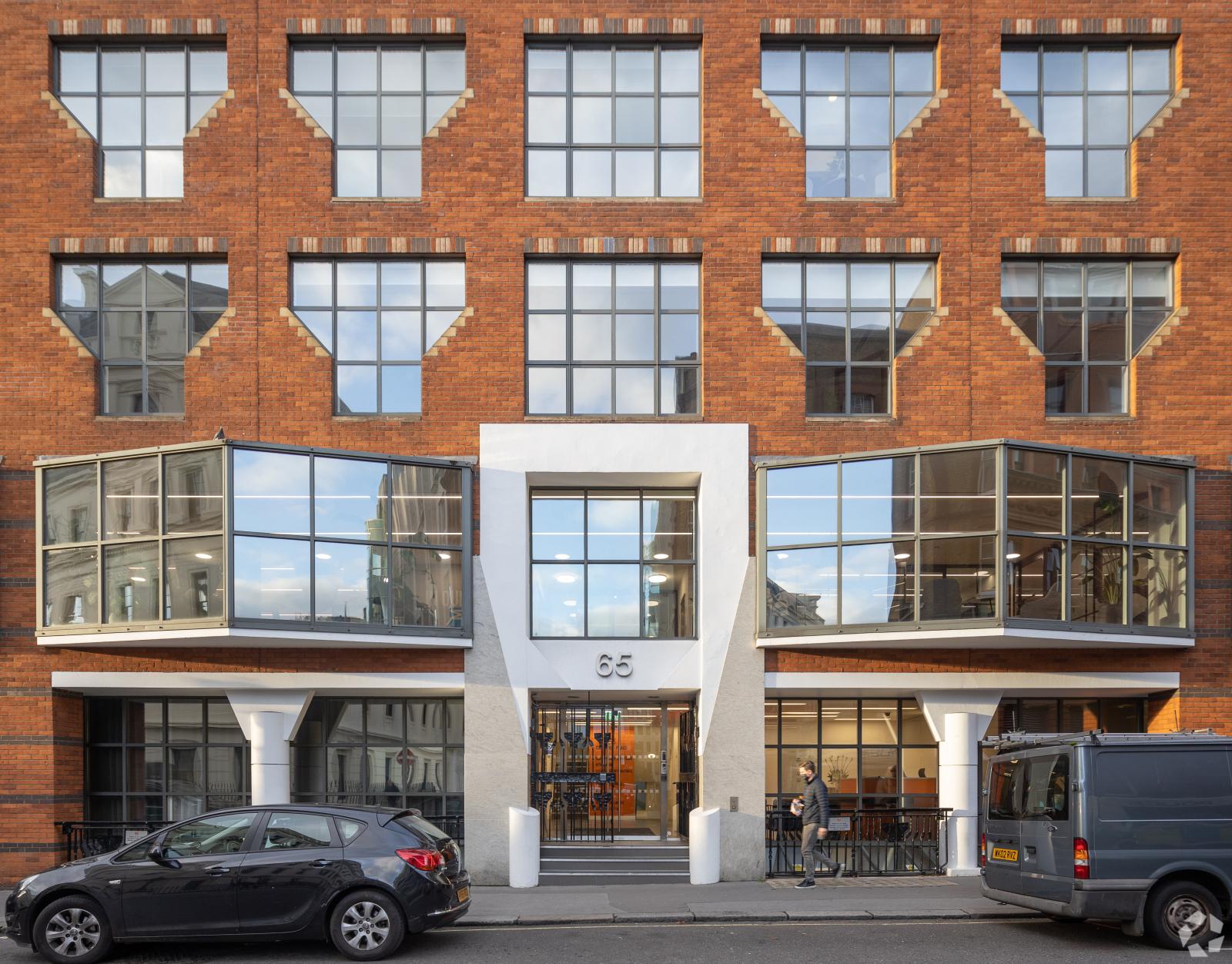 London, WC2N (Office)