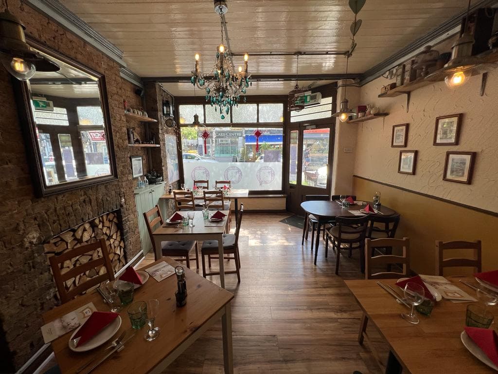 Teddington, TW11 (Restaurant)