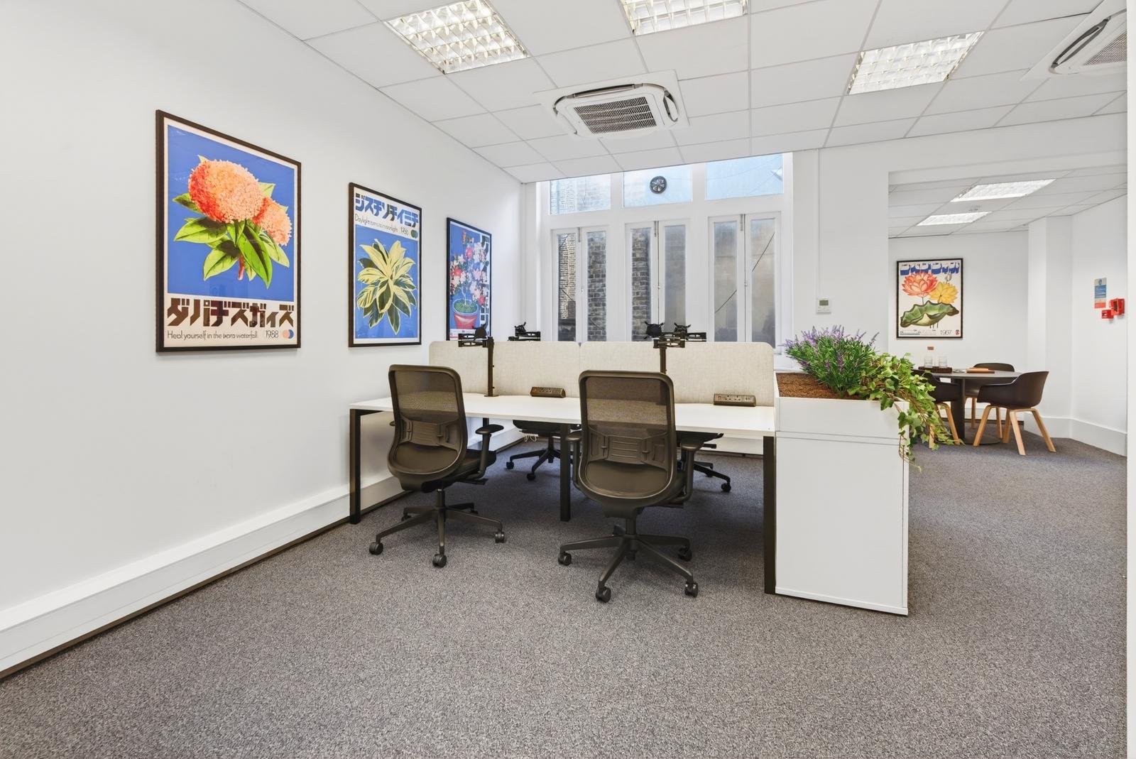 London, WC2E (Office)